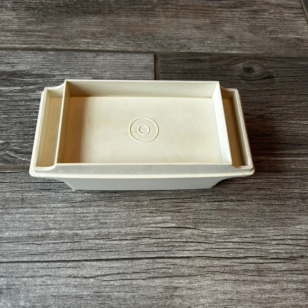 Vintage Tupperware‎ Butter Box Cheese Dish Holder Beige